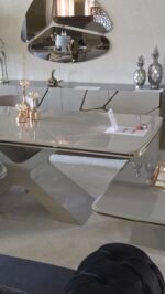 MĂESTRIE CNC ȘI FINISAJE TITANIUM PENTRU O ZONĂ DE DINING SPECTACULOASĂ